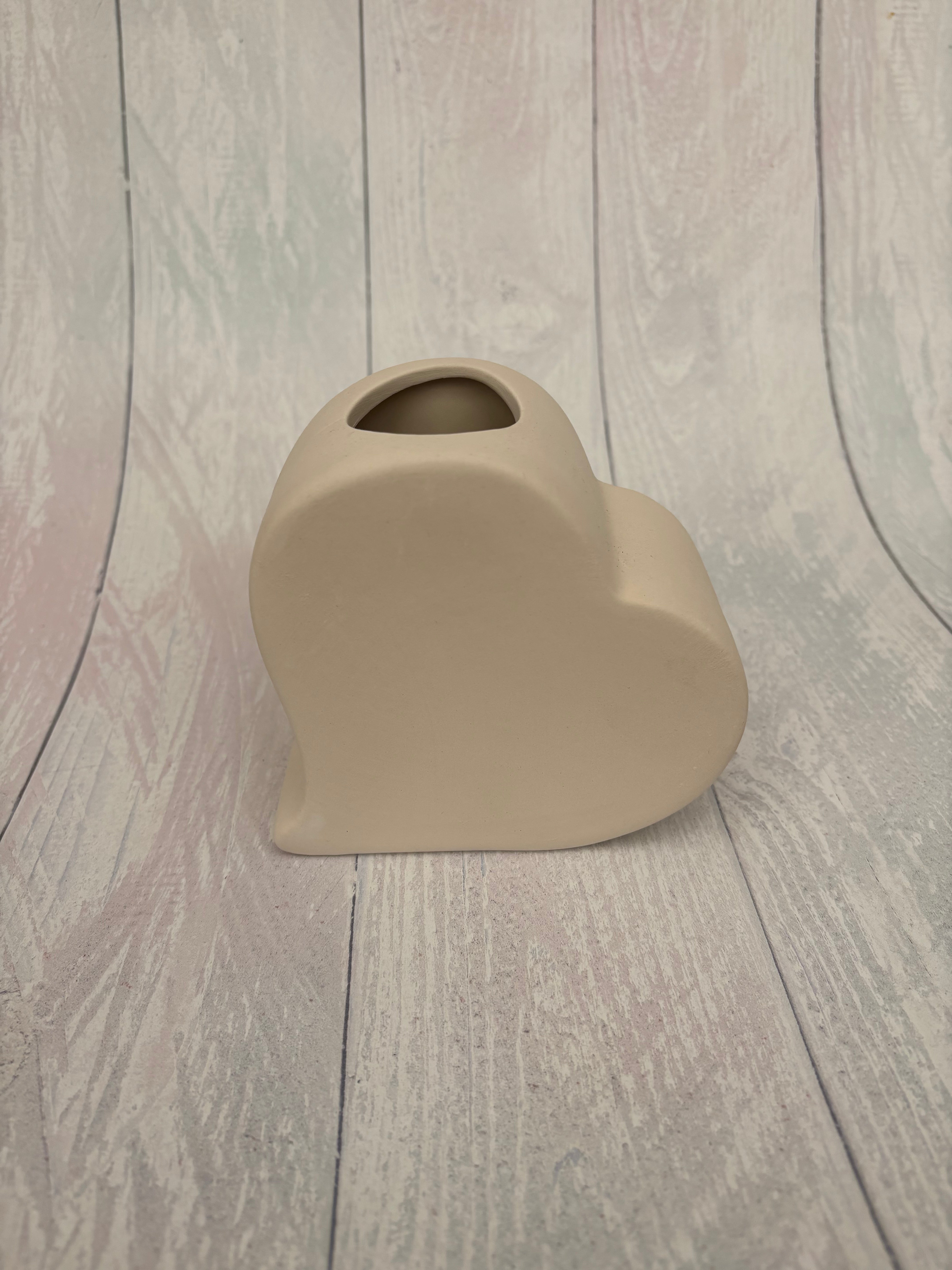 Heart Vase - PaintPott
